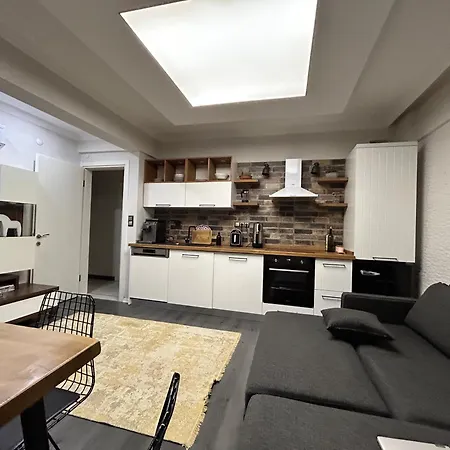 Seda's House & アパート